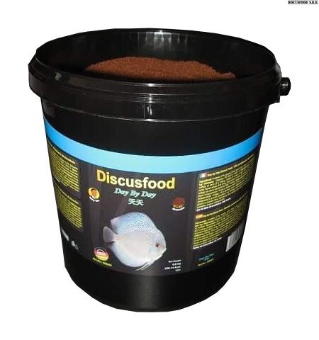 Day by Day pro chovatele Discusfood 2800g.